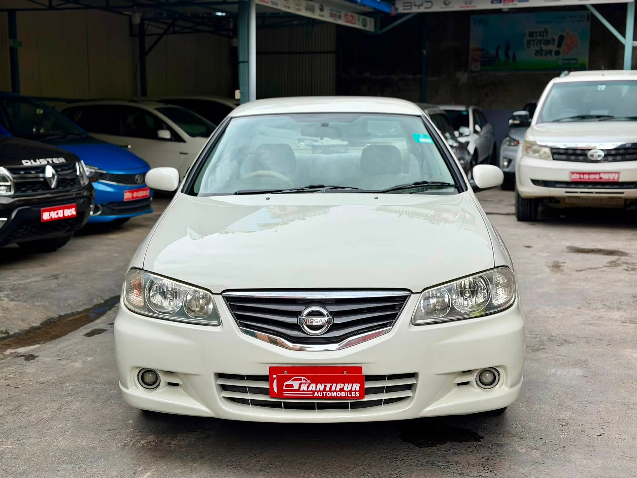 Sunny EX Saloon