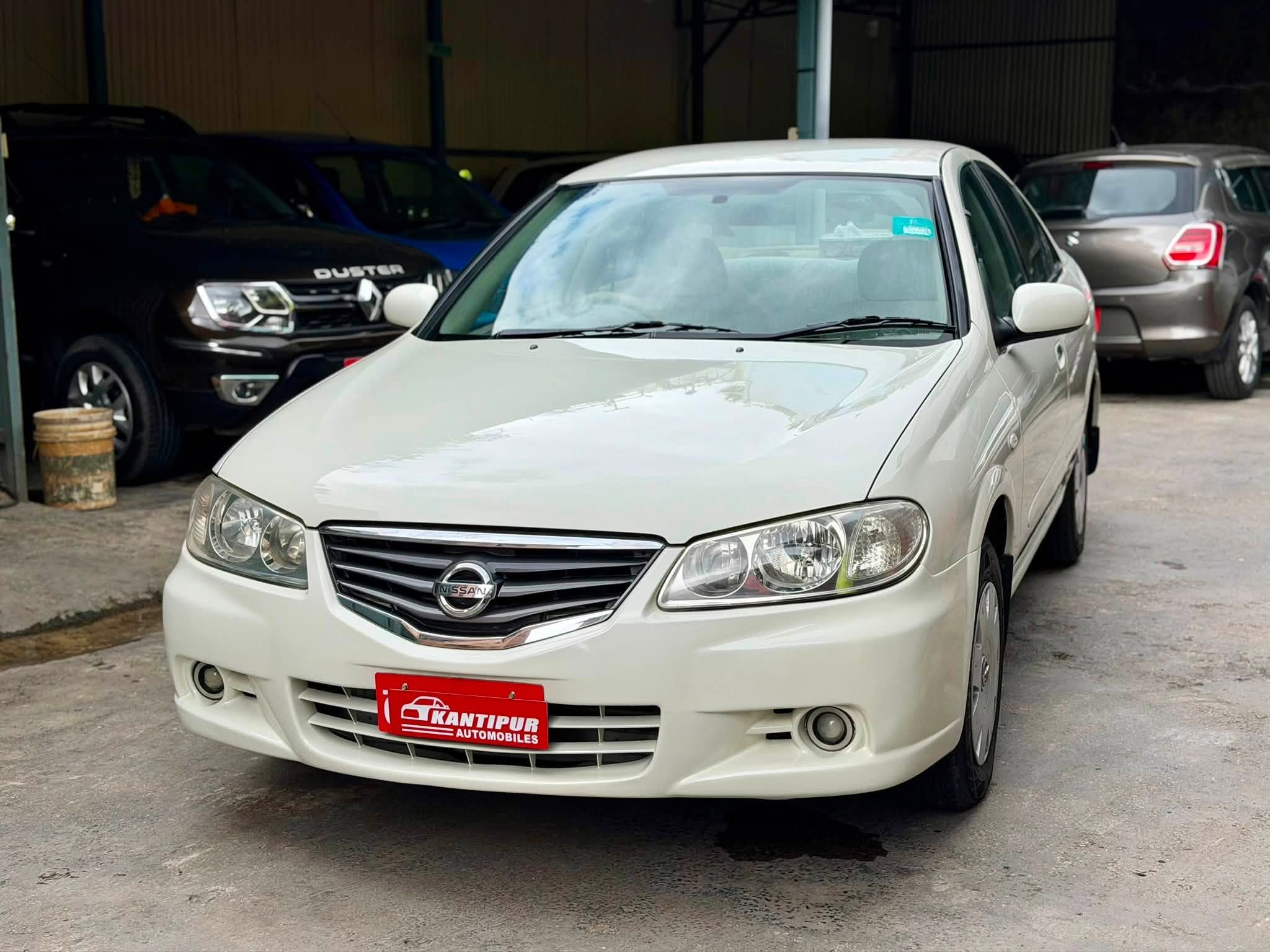 Sunny EX Saloon